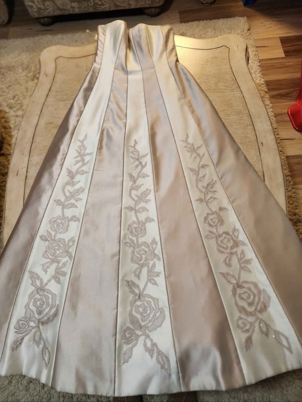 Kay Unger Ballgown